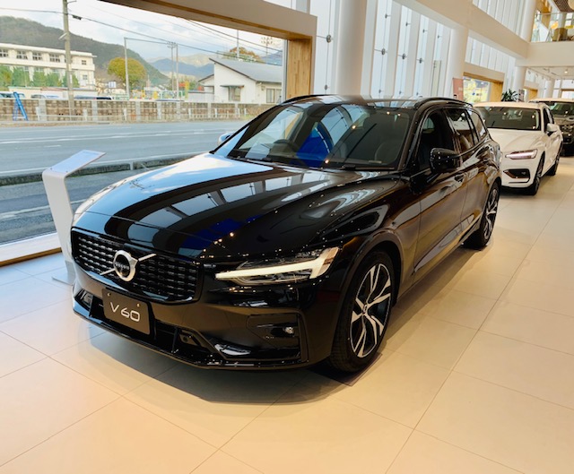 待望のV60 B5 R-Design | ボルボ・カー 山口